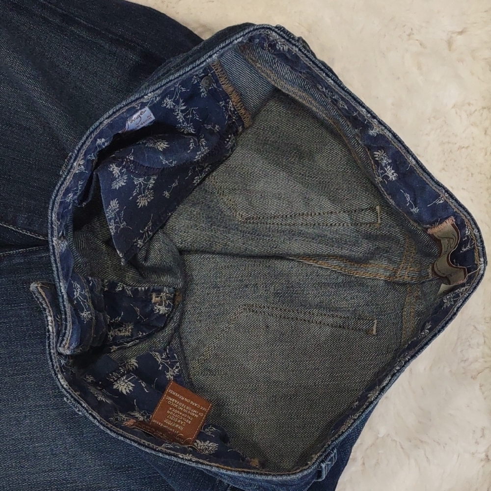 PAIGE Classic Blue Women's Jeans - Picture 11 of 17
